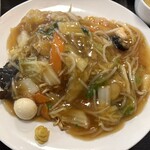 成龍飯店 - 