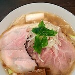 手打麺祭 かめ囲 - 手打中華蕎麦白醤油