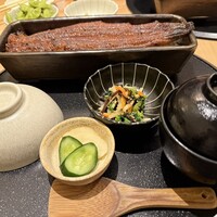 うなぎ四代目菊川 東京駅黒塀横丁店 - 