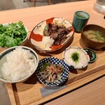 農絆卓恵 炭焼き料理とお酒 - 
