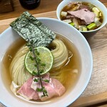 ヨコクラストアハウス - 味玉 昆布水つけ麺 ちょい肉増し 醤油(大) 1560円