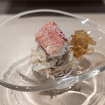 鮨みやもと - 毛ガニ　土佐酢のジュレで