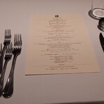 THE COSMOPOLITAN GRILL BAR TERRACE - テーブルまわり①