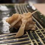 鮨みやもと - ガリ　口直しに最高です