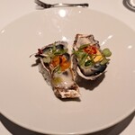 THE COSMOPOLITAN GRILL BAR TERRACE - 喜多嬉エンペラー生牡蠣2個②