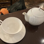 Y's tea room - びわ紅茶