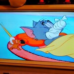 トラットリア ガバチョ - 店内のレトロテレビ