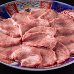 個室焼肉 神戸亭 - 特選上タン塩