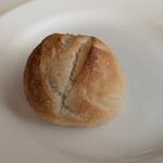 リトロボイルマーレジーナ - パスタランチのパン♪