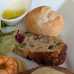 リトロボイルマーレジーナ - キッシュ＆パン♪