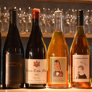 2人のソムリエが選ぶナチュラルワインと中華のマリアージュを