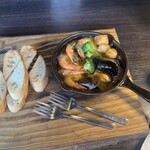 PUB LOUNGE EMERALD - 