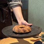 SÉN - パン（クグロフ？）