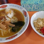 ラーメン我家 - 平日限定セットメニューの一部で御座います
