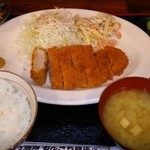 港町酒場もんきち商店 白石総本店 - とんかつ定食(702)