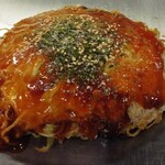 お好み焼き 海喜 - 肉玉そば。そばって安っぽいのよ