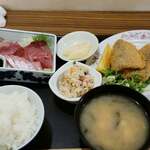 海の里食堂 - アジフライ定食　刺身単品