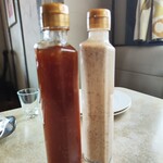 HOLZ - サラダのドレッシング。玉ねぎかごま。