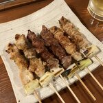 やきとり山平 - 皮つき　モツ　はらみ