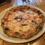 pizza marumo - 当たり前に美味しいマルゲリータ。マルゲリータは裏切りません。