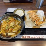 五味八珍 - 五目らーめんと餃子のセット(ミニライス付き)   ¥1,034