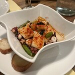 ビストロ オララ - たこのアヒージョ