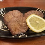魚善 - 牛タン