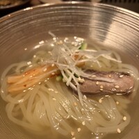 焼肉うしごろ 新宿三丁目店 - 