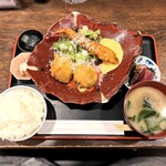 遊食樂酒 かた野 - カニクリームコロッケ御前（1,980円）