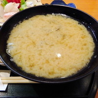 季節料理　根本 - 12時までの来店でサービスされるしじみ汁には，大粒のしじみがたくさん（だが写らない）