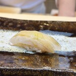 THE SUSHI TOKYO 旬 - ヒラメの昆布締め