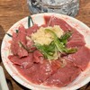 生ホルモンと本マグロ立ち萬 ホワイティうめだ店