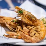 ラ フィーリア デル プレジデンテ - 2025.4 エビのセモリナ粉フリット（4尾 1,380円）