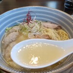 豚骨清湯・自家製麺 かつら - 