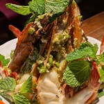 Sri Trat Restaurant & Bar - 