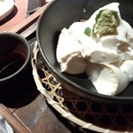 松阪牛焼肉　一徹 - 寄せ豆腐 かなりの量