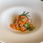 ワカヌイ グリル ダイニング バー 東京 - サーモン