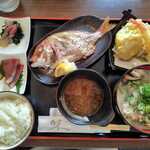 うまいもん酒場日向 - 