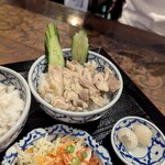 マイペンライ - カオマンガイ