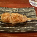 焼き鳥アポロ - つくね。今日のつくねほんとおいしかった。いつもおいしいんだけど特に。肉の旨味が強く感じられた。