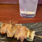 焼き鳥アポロ - ジューシーモモでフィニッシュ。10本が瞬く間。でも結構な量です。タンパク質量しっかり確保！