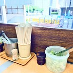 加賀 - 卓上常備。