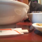 中国料理 蘭州 - 蘭州 大盛り容器はこんな高さ