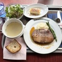 ビストロ グルマン - ランチプレート 鹿児島県産茶美豚のロティ