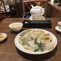 中国飯店 紫玉蘭 - 