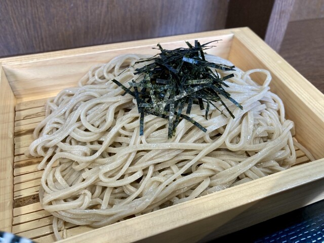 そば処 めん六や 秋田たかのす店 - 鷹ノ巣（うどん）の写真