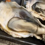 鳥ざん - 焼き牡蠣　アップ