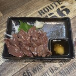 鳥ざん - 馬レバー刺身　　1122円(税込)