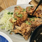食堂酒場 明日も。 - 背徳唐揚げ（ニンニクバター醤油）的物体