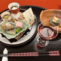 割烹つづみ - 最初はこちらが並んでいました^_^
